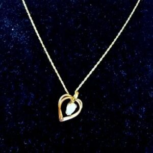 VTG 12k or 14k gold filled necklace w/heart pendant & opal
